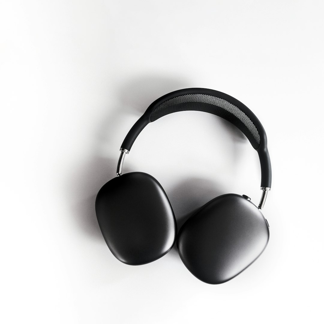 Noise-Cancelling Inner Voice